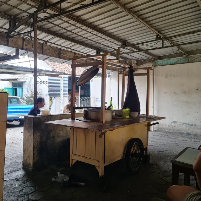 Soto Daging Pak Karman