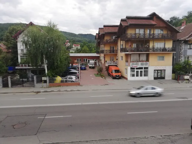 Cazare Pensiune - Riviera Vâlceană