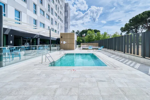 Holiday Inn Express Madrid - Airport by IHG