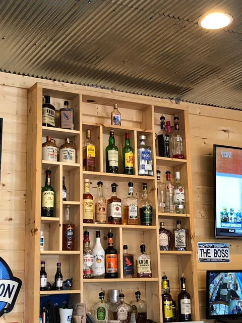 Highway 9 Pizza and Grill