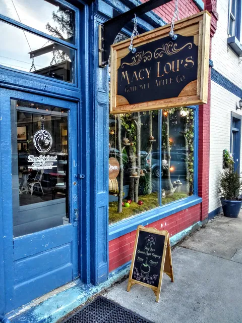 Macy Lou's Gourmet Apple Co.