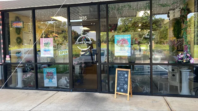 Locust Grove Flowers & Gifts