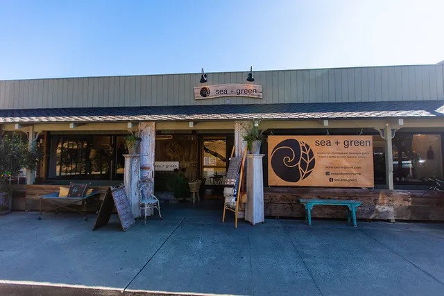 Sea + Green