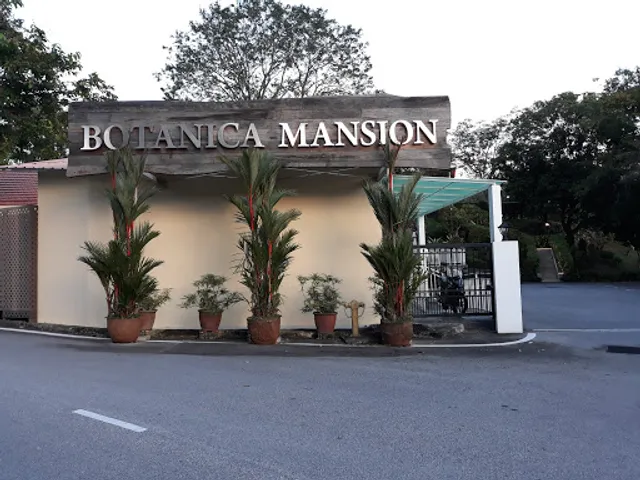 Botanica Mansion