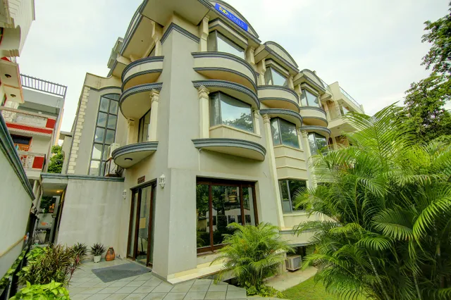 FabHotel Staywell - Hotel in DLF Phase I, Gurgaon