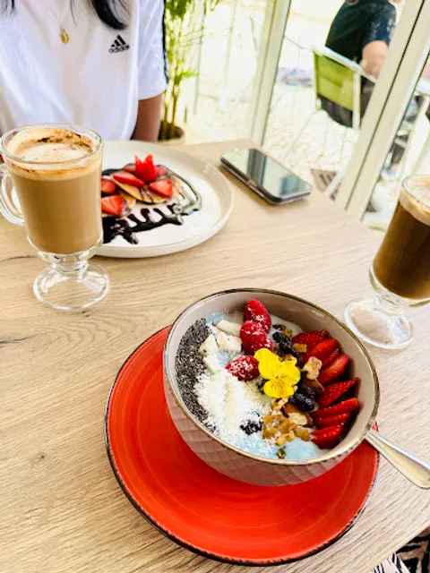 Kestè - Coffee, Brunch & Drinks