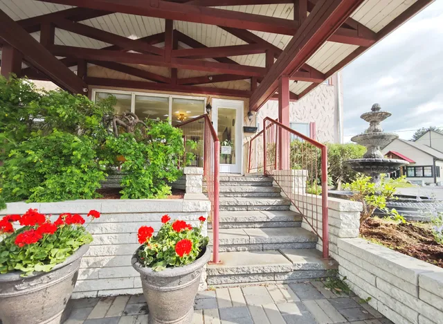 Motel des Pentes et Suites