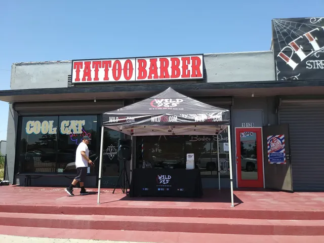 Bloomingtons Old Town Barber Shop