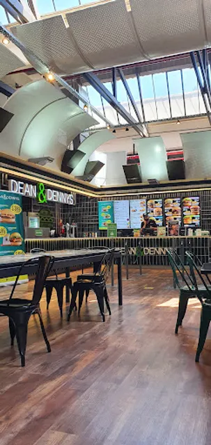 Dean & Dennys - Salta