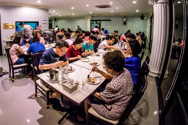 Krua Apsorn (Kanchanaphisek)