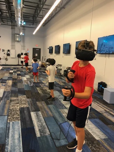 VR64 Arcade / New World VR