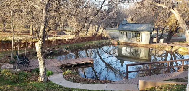 Sycamore Springs Resort