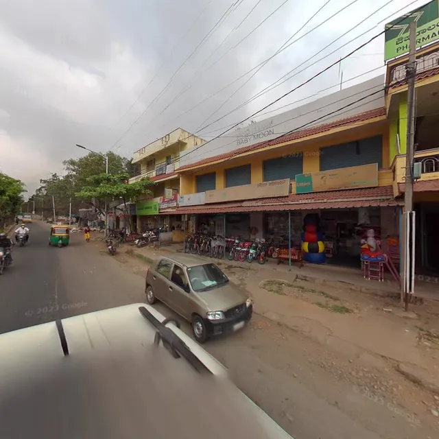 Sri Sai Ram Hot Chips