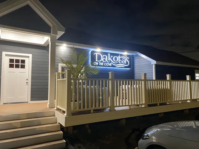 Dakota's On The Cove