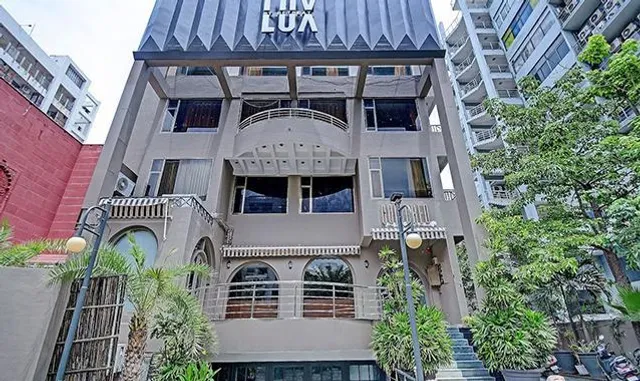 FabHotel Prime Garden View Room& Bar