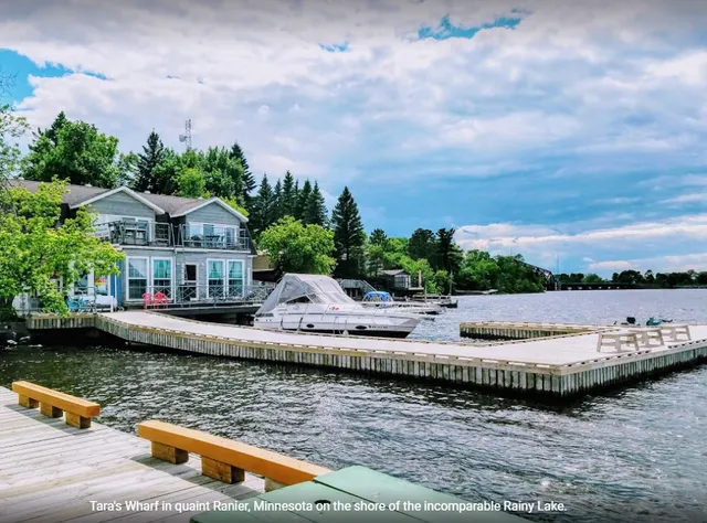 Rainy Lake Inn & Suites