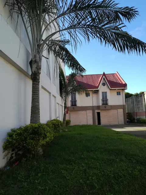 Hillside Garden Mansions