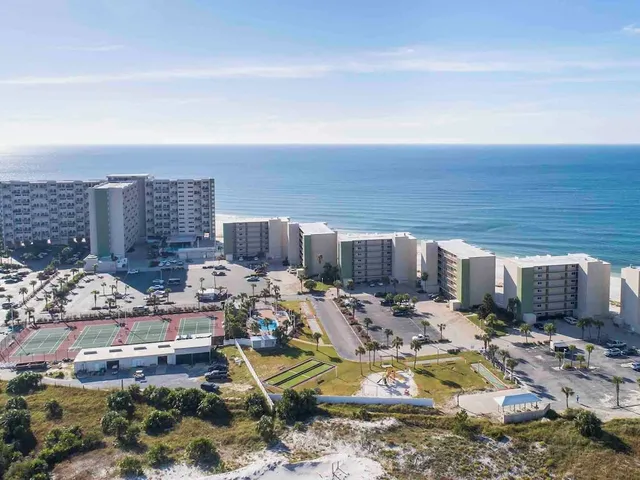 Pinnacle Port B2-305 4D Beach Properties