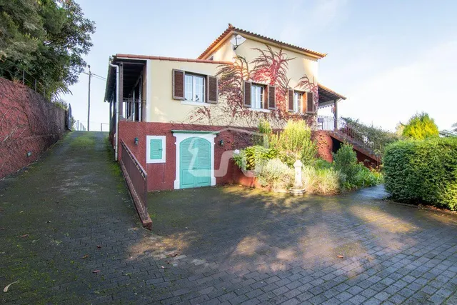 Quinta do Lombo - Country Hostel