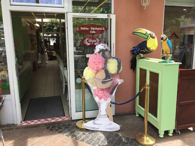 Dalles Bäckerei und Cafe-Waffeln & Ice Paradise