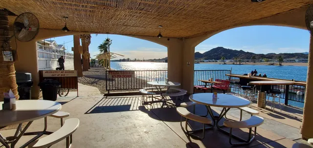 Roadrunner Resort and Floating Dock Bar