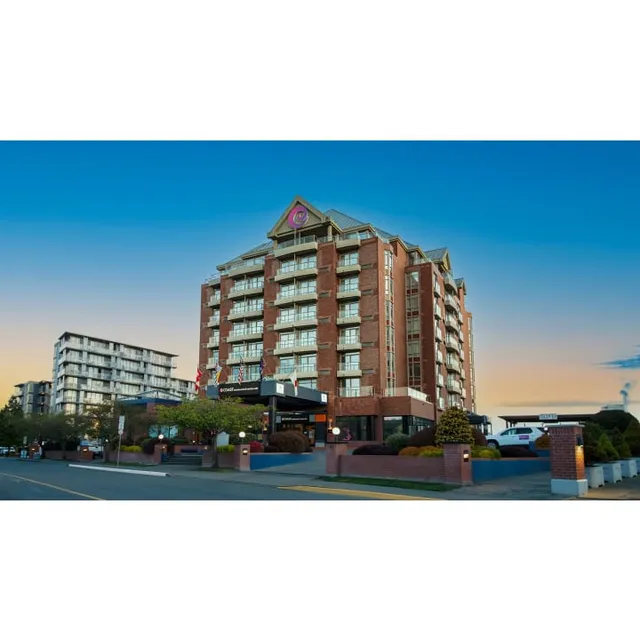 Coast Victoria Hotel & Marina by APA