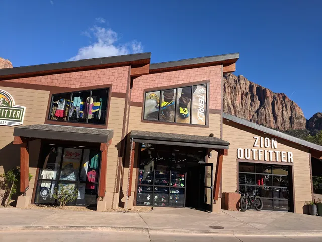 Zion Outfitter