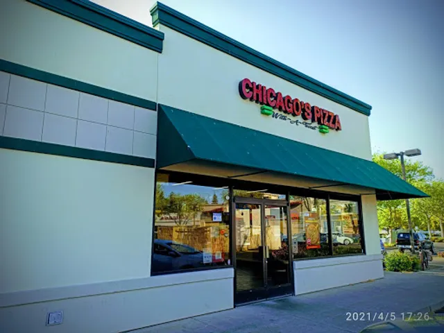 Pizza Twist / Chicago’s Pizza With-A-Twist