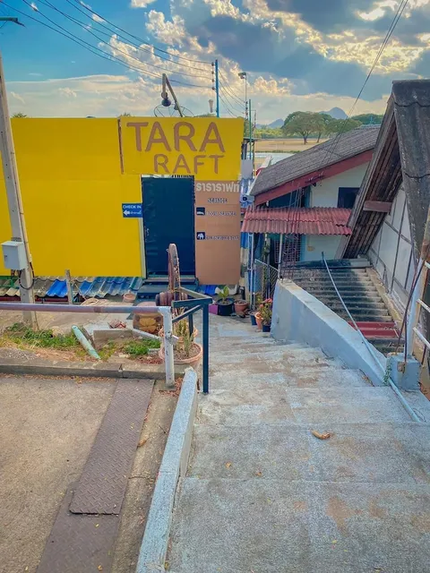 TARA RAFT KANCHANABURI ธารา ราฟท์ กาญจนบุรี