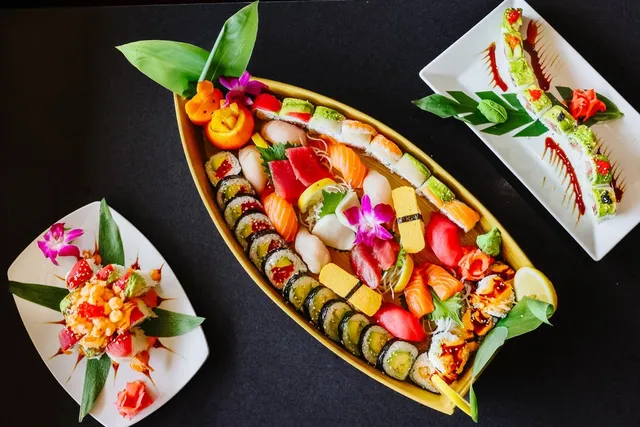 Sushi House Asian Food and Bar