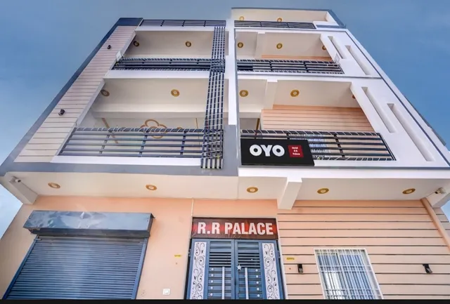 Hotel O by OYO RR Palace