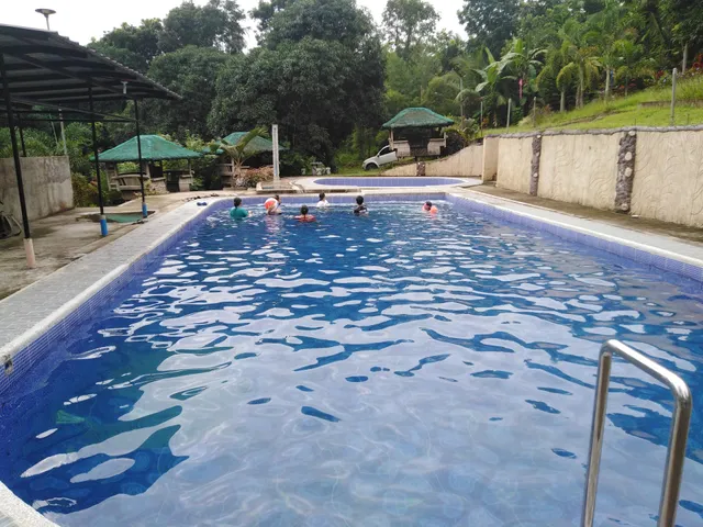 Iyong's Balite Falls Resort