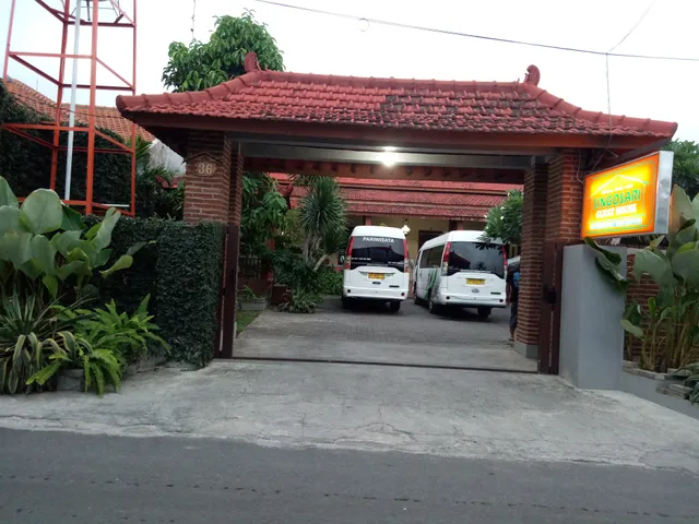 Singosari Guest House