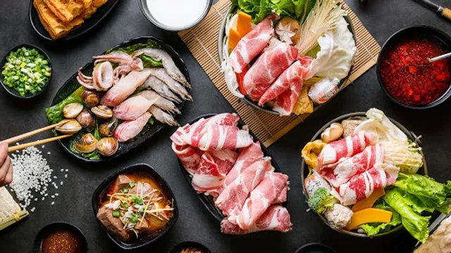 鼎山小火鍋（麻奶鍋、牛奶鍋、平價小火鍋）