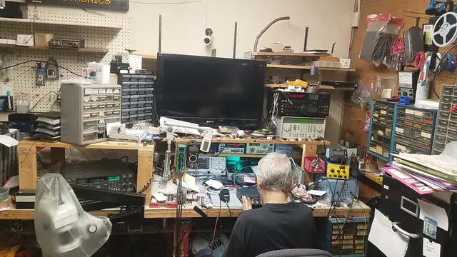 A&S CB Shop, Inside T/A