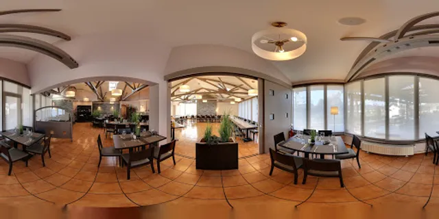 Restavracija in pizzerija Center, Miha Gluščič d.o.o.