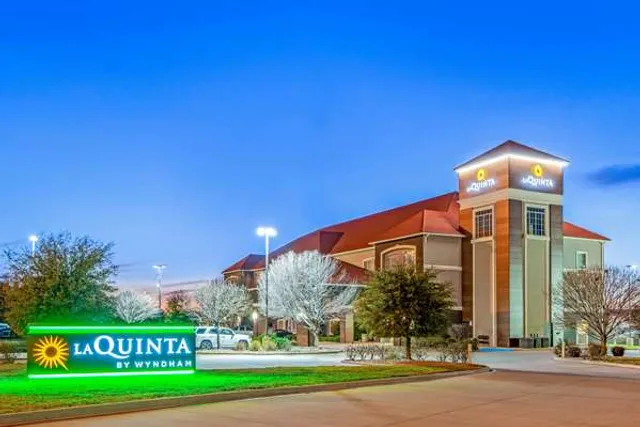 La Quinta Inn & Suites by Wyndham Eastland