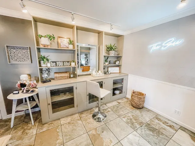 Sasee Boutique & Salon