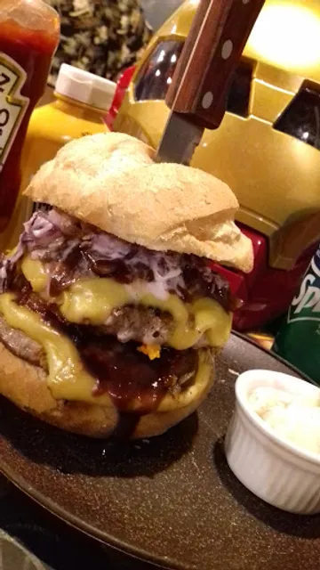 Premium Garage - Hamburgueria Artesanal