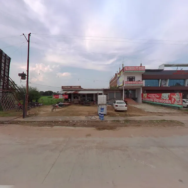 OYO Flagship Bluemoon Anantram