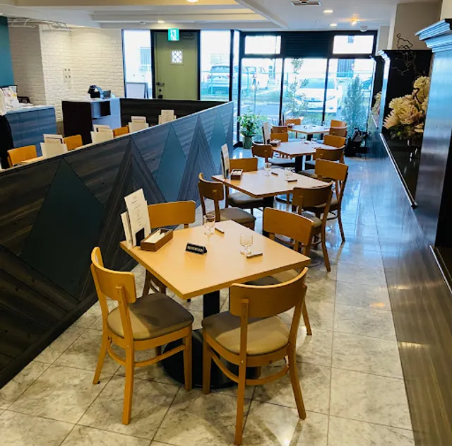 ビストロ カラト 和泉府中店