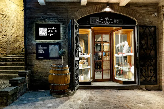 Club dei Colli Ripani - Enoteca e Wine Bar