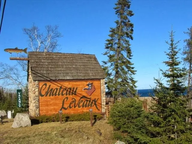 Chateau LeVeaux On Lake Superior