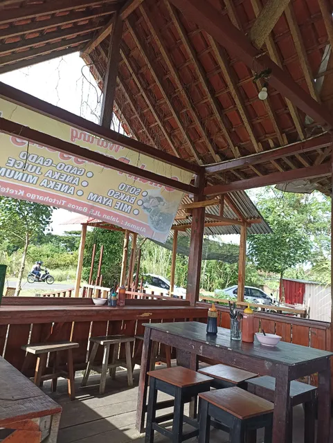 Warung Makan Omah Panggung JLS