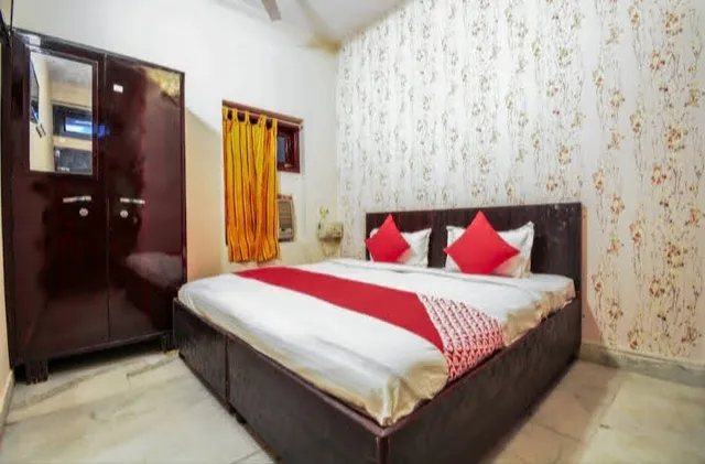 Hotel Sapphire Palace