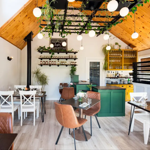 Lupin Dining & Pantry