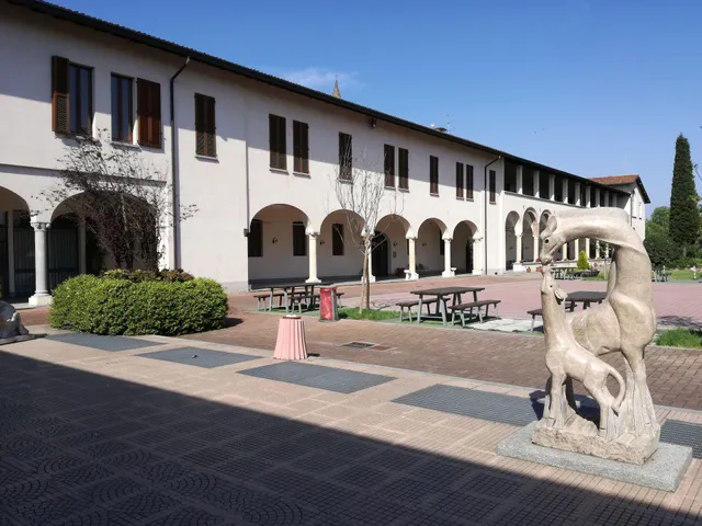 African Village and Museum