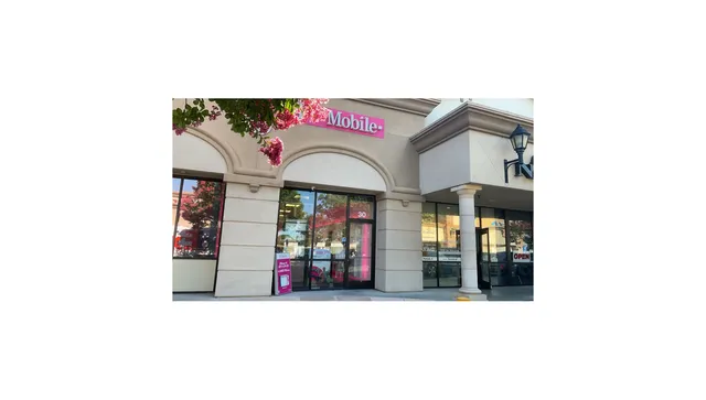 T-Mobile Authorized Retailer