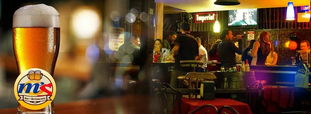 Momentos Bar and Restaurant