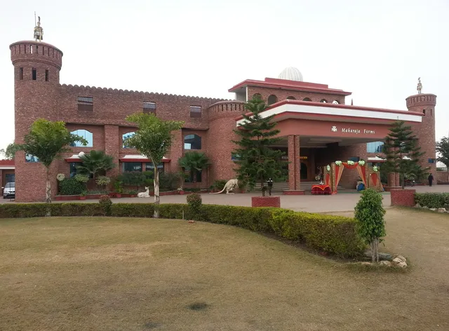 Hotel Maharaja Palace